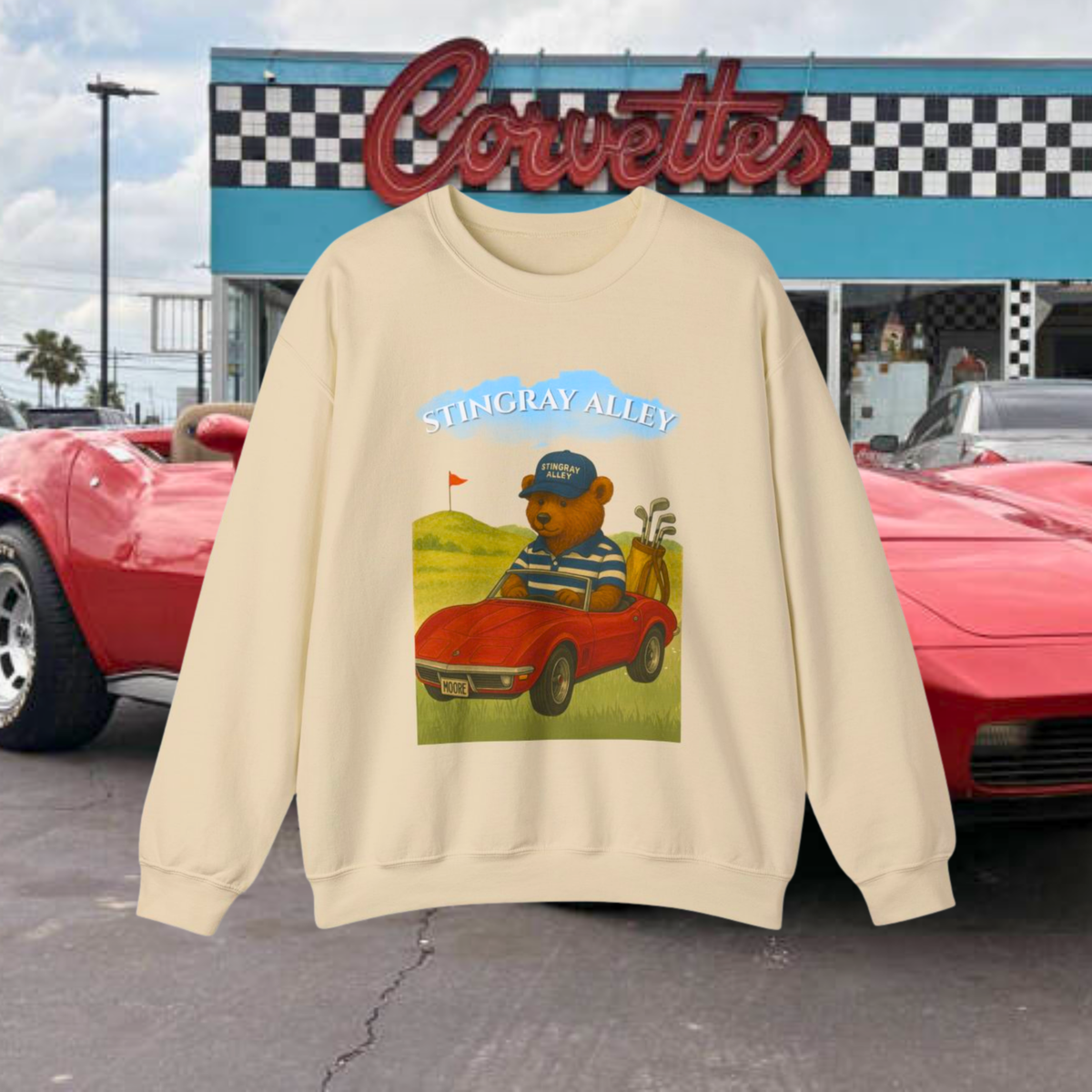 Stingray Alley Vintage Golfing Bear Design